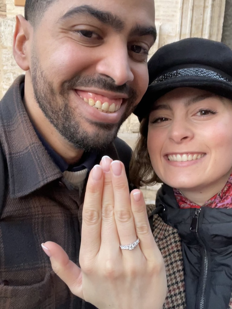 Radha y Dolo en la playa